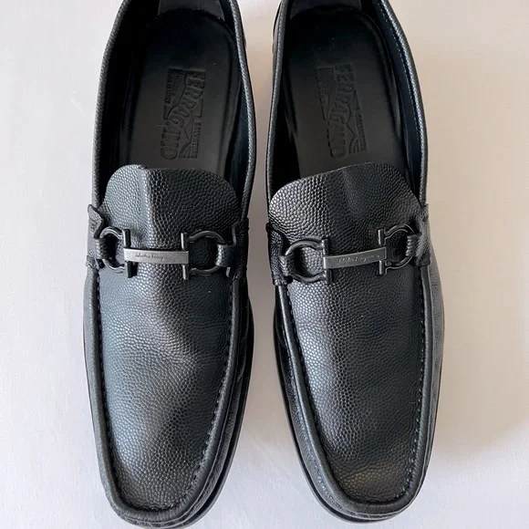 Salvatore Ferragamo | Shoes | Size 1 Black Salvatore  display picture 1